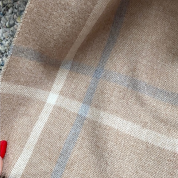 NWT Calvin Klein scarf - Picture 2 of 3